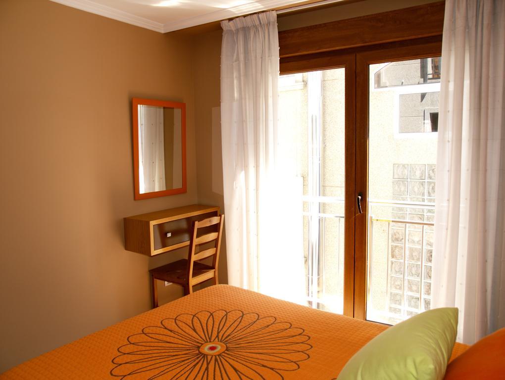 Apartamentos Barrosa II Portonovo Habitación foto